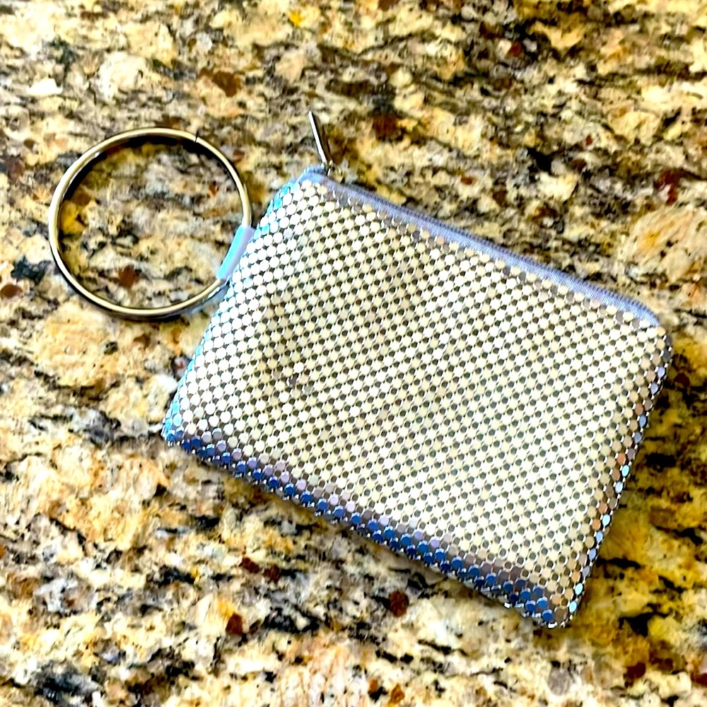 Silver Mesh Clutch with Bangle handle - Picture 2 of 11